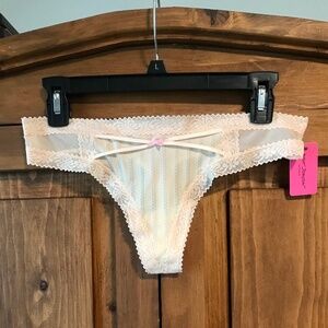 Underwear Betsey Johnson NWT